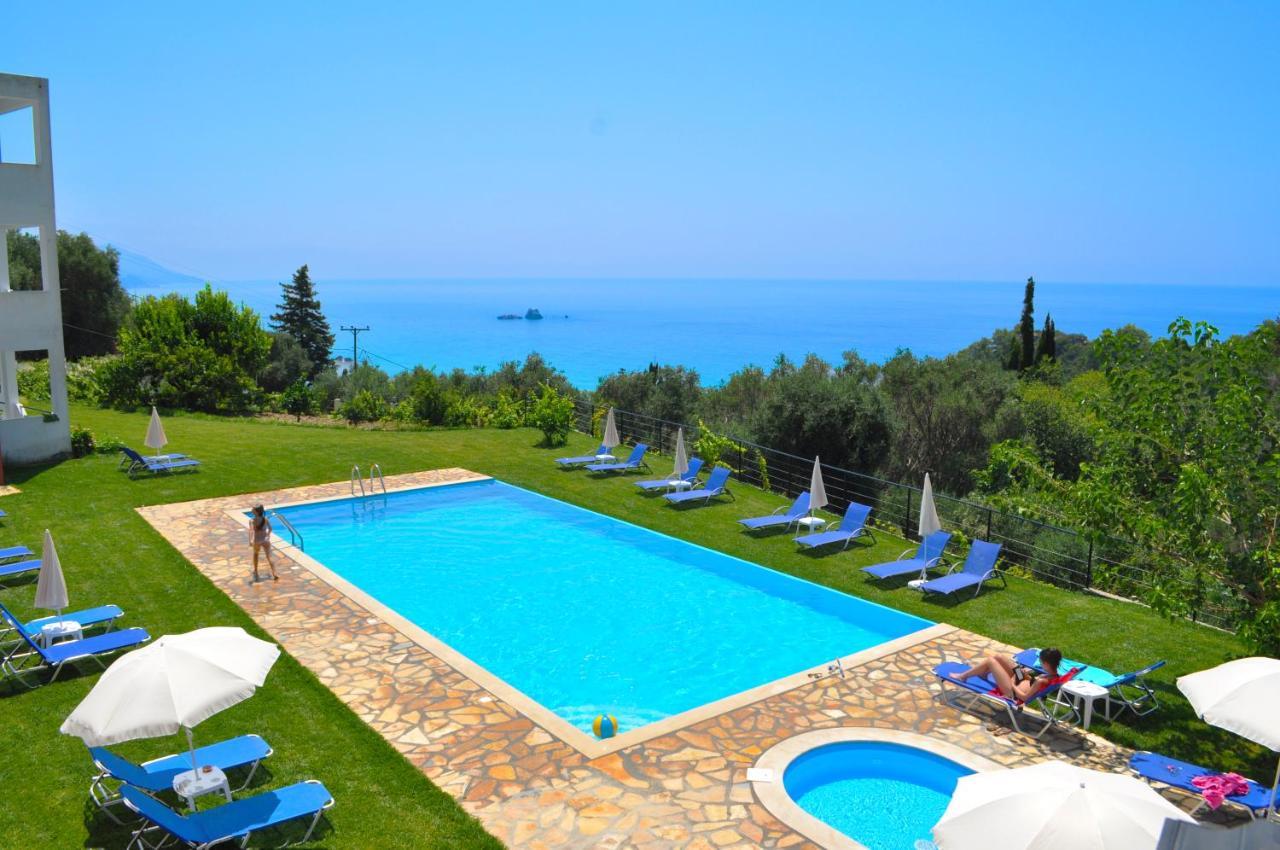 Luxury Loft Apartment With Pool - Pelekas Beach, Corfu Zewnętrze zdjęcie