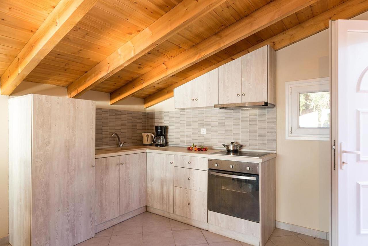 Luxury Loft Apartment With Pool - Pelekas Beach, Corfu Zewnętrze zdjęcie