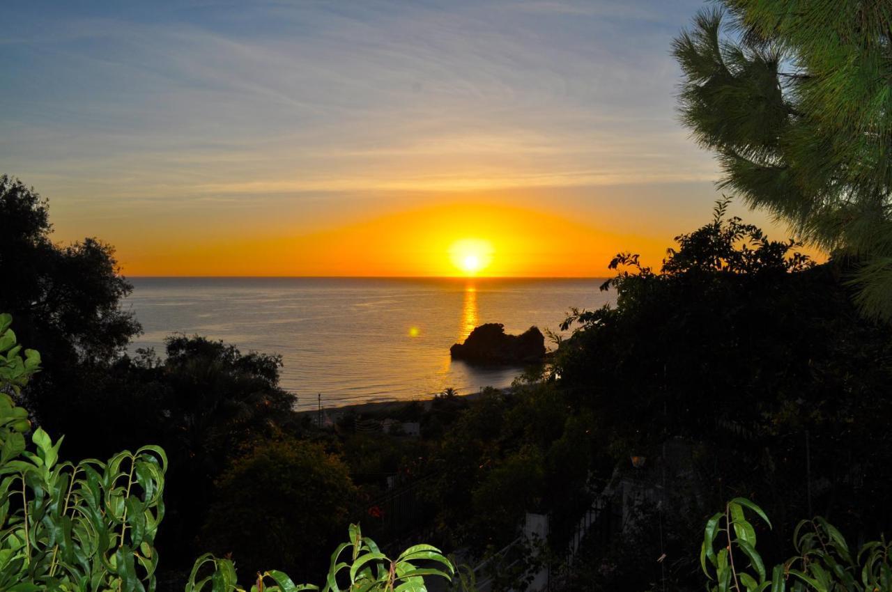 Luxury Loft Apartment With Pool - Pelekas Beach, Corfu Zewnętrze zdjęcie
